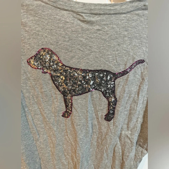 Victoria’s Secret PINK Gray Oversized Tee w/ Sequin Dog - Picture 6 of 6